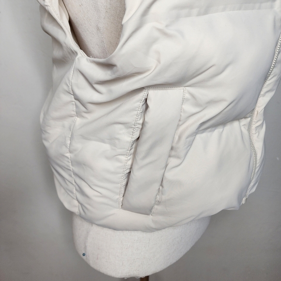 ZARA Sleeveless Puffer Vest Light Beige Size Small - Picture 4 of 10